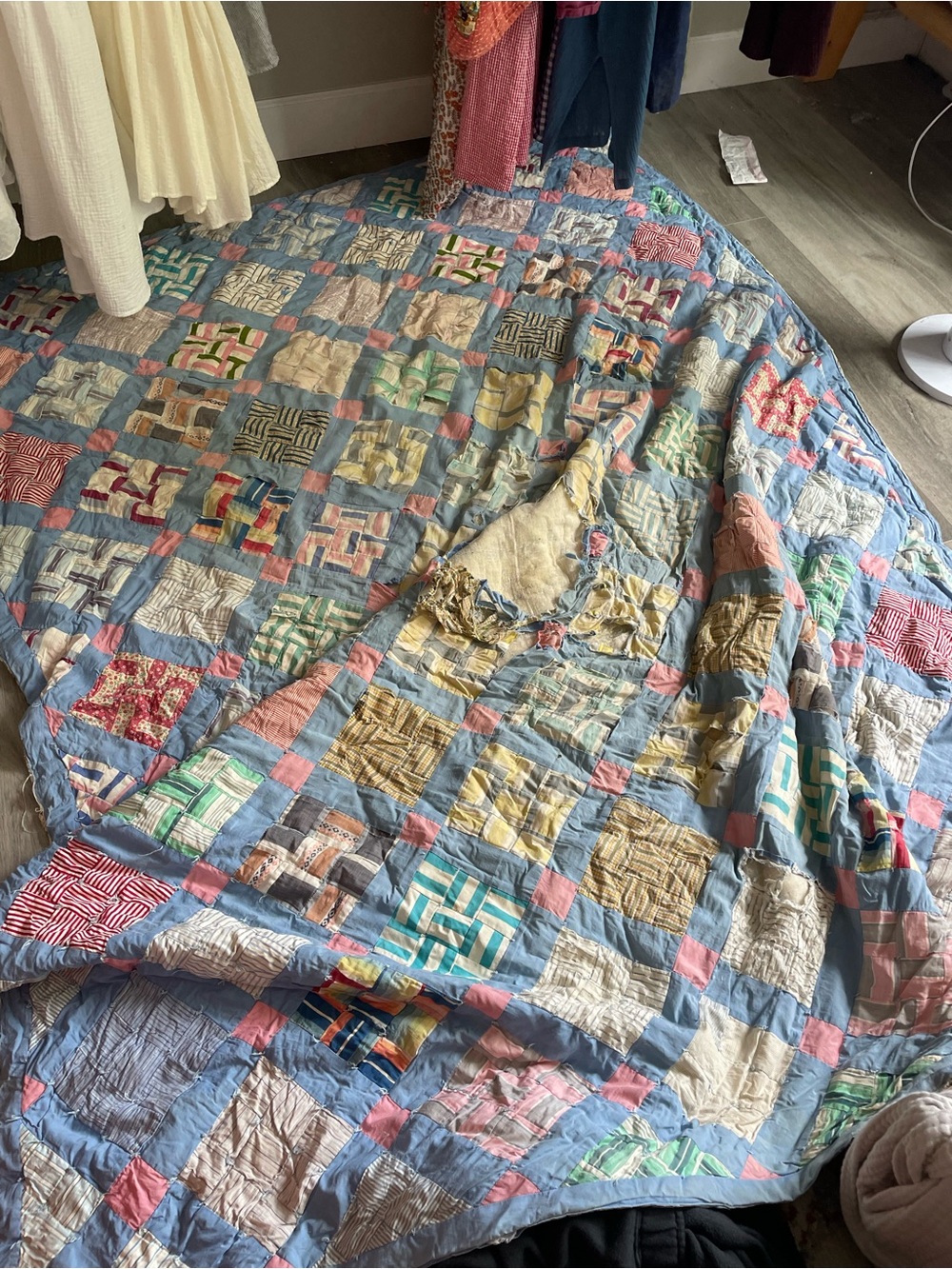 Antique 100 year old handmade patchwork quilt (needs love)